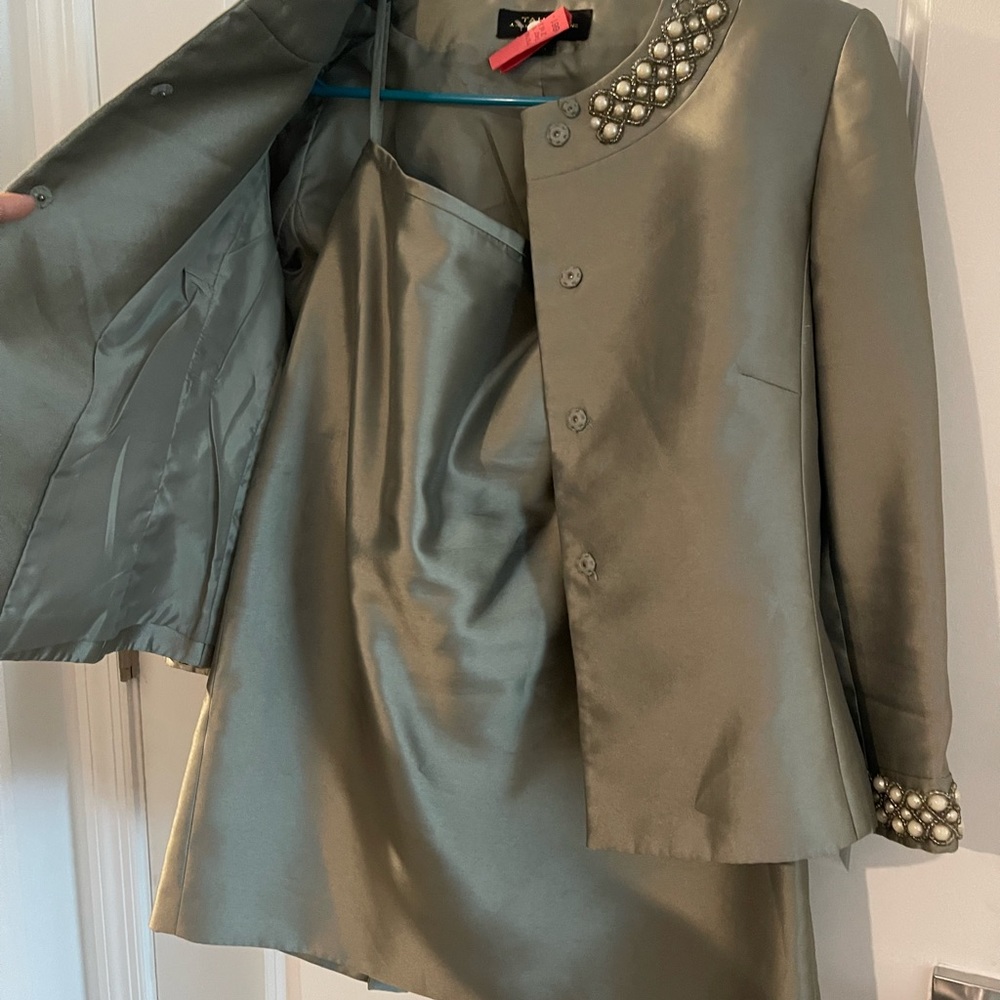 Two Piece Tahari Skirt Suit